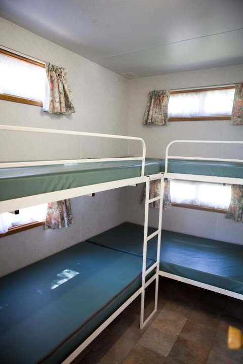 Strayleaves Caravan Park - Sydney Resort 6