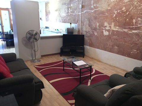 Desert View Apartments - Sydney 4u 6