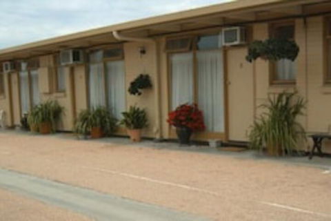 Travellers Rest Motel - Accommodation Sydney 2