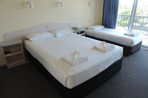 Comfort Inn The Lakes - Sydney 4u 3