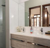 Fairway Manor Accommodation - Sydney 4u