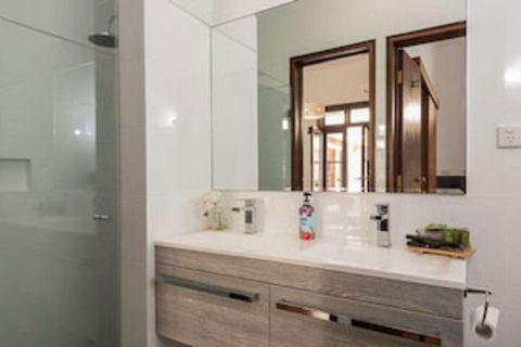 Fairway Manor Accommodation - Accommodation Sydney 0