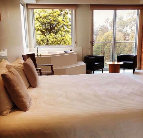 Macedon Ranges Hotel & Spa - Accommodation Sydney 6