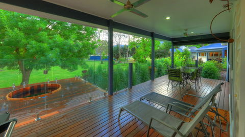 G.g's By The River - Sydney 4u 4