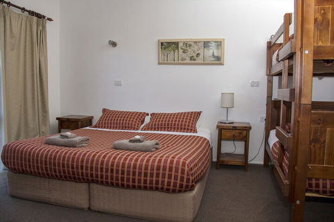 Delatite Apartments Timbertop & Fir - Sydney 4u 6