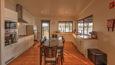 Sommerville Valley Tourist Park - Accommodation Sydney 4