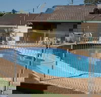 Gladstone Village Motel - Accommodation Sydney