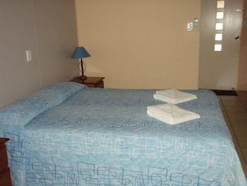 Gladstone Village Motel - Accommodation Sydney 1
