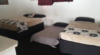 Siesta Villa Motel - Accommodation Sydney 0