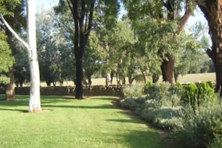 Jugiong NSW Sydney 4u