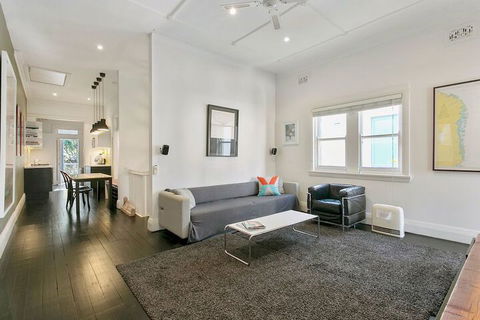 Jacques Avenue - Accommodation Sydney 5