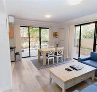 Bondi Beach Garden Apartment - Sydney 4u