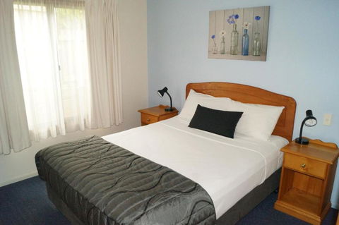 Asters On James Motor Inn - Accommodation Sydney 1