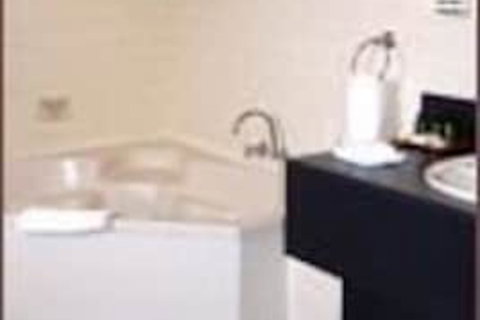 Young Federation Motor Inn - Accommodation Sydney 3