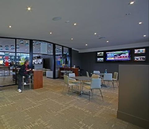 Claremont Hotel Motel - Accommodation Sydney 5