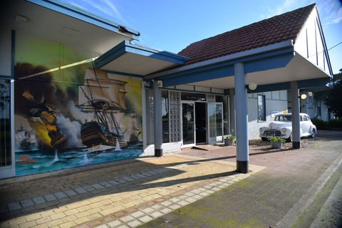 Ship Inn Motel - Accommodation Sydney 0