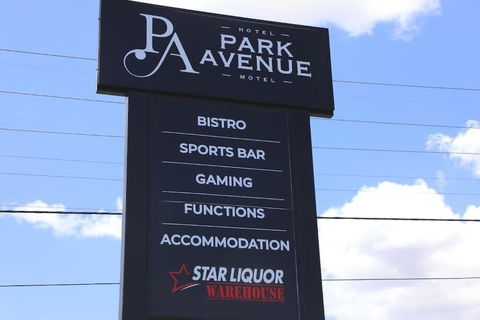Park Avenue Hotel Motel - Sydney 4u 1