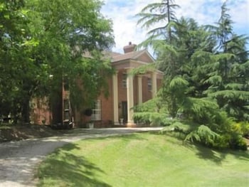 Manor Estate - Sydney 4u 0