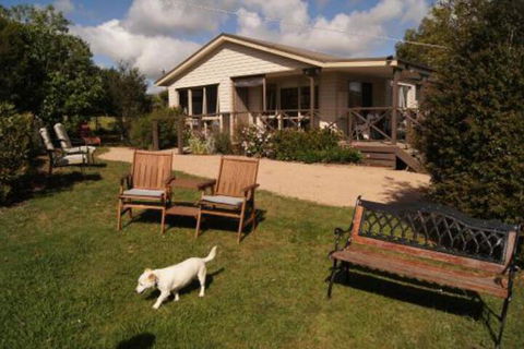 Emerald Hills Cottage - Accommodation Sydney 0