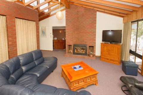 Derwent Retreat - Accommodation Sydney 2