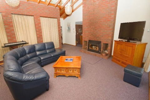 Derwent Retreat - Accommodation Sydney 0