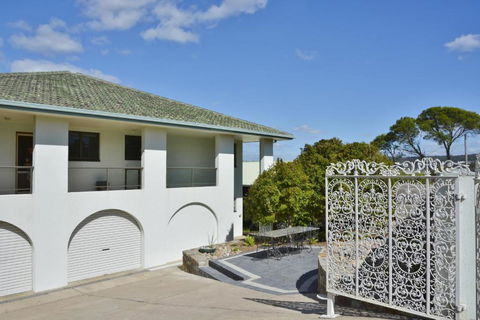 Seascape On Hill Street - Accommodation Sydney 3