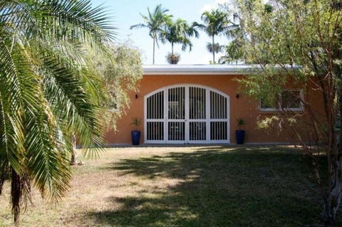 Jambala Beach House - Sydney 4u 5