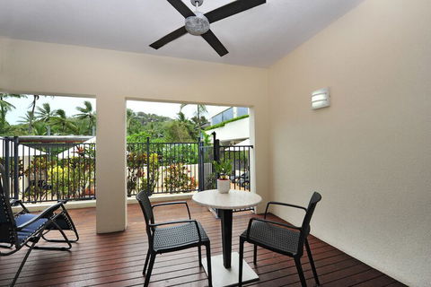 Seascape Holidays - Peninsula Apartments - Accommodation Sydney 3