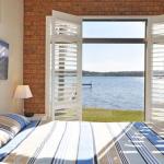 The Studio On The Lake At Fishing Point Lake Macquarie Honestly Put The Line In & Catch Fish - Sydney 4u 0