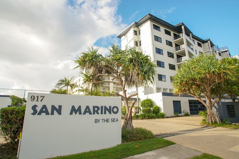 San Marino By The Sea Apartments - Sydney Resort 1