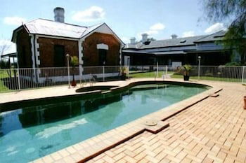 Lochinvar House B&B - Sydney 4u 4