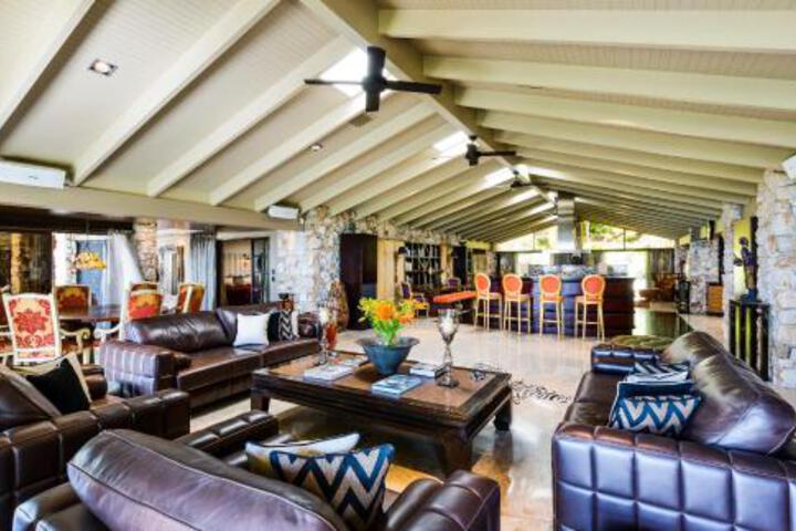 Cairns Northern Beaches QLD Accommodation Sydney