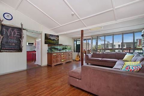 Gladstone Backpackers - Accommodation Sydney 3