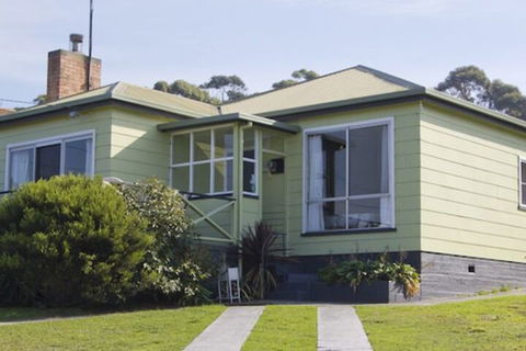 Lady Barron Holiday Home - Accommodation Sydney 3
