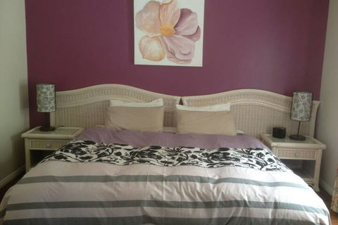 Casablanca Enchanted Cottage - Adults Only - Accommodation Sydney 7