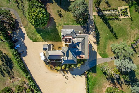 Claremont House - Accommodation Sydney 4