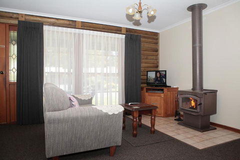 Halls Gap Log Cabins - Accommodation Sydney 2