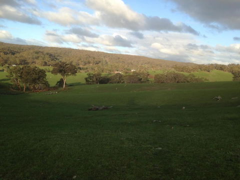 Mancuso Country Cottage Retreat - Sydney 4u 1