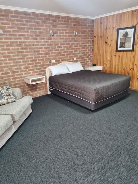 Country Roads Motor Inn Naracoorte - Accommodation Sydney 5