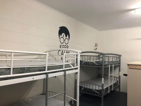 Frogshollow Backpackers - Sydney 4u 4