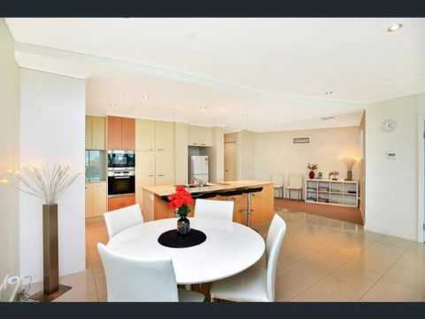 Gallery Resort Apartments - Sydney 4u 6