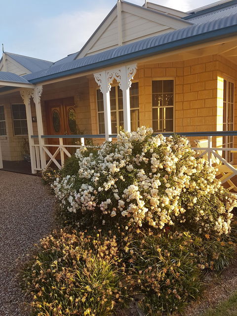Grovely House Bed & Breakfast - Accommodation Sydney 0