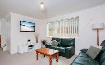 Bombora At Fingal Bay - Accommodation Sydney 5