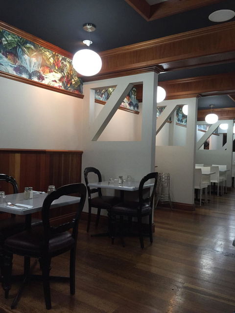 International Hotel - Sydney 4u 4