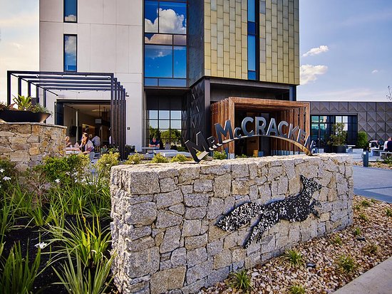 Essendon Fields VIC Accommodation Sydney