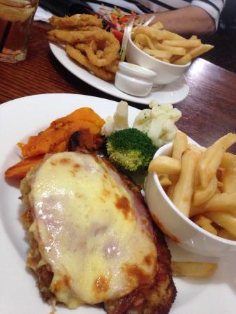 Commercial Hotel - Sydney 4u 0