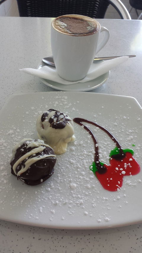 Cafe Amphora - Sydney 4u 34