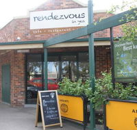 Rendezvous in Yea