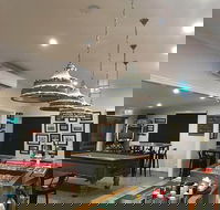 Hearn's Meredith Hotel - Sydney 4u