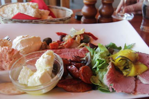 Tuki Retreat - Accommodation Sydney 0